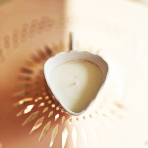 Bougie Naturelle de Massage (Cires: De Soja et D'Abeilles | Huiles: Coco et Noyau d'Abricot) – Image 5